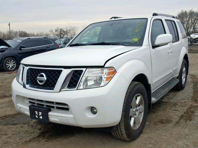 5N1AR1NB6BC633545 - 2011 NISSAN PATHFINDER WHITE photo 2