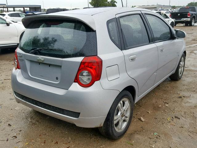 KL1TG66E29B667658 - 2009 CHEVROLET AVEO LT SILVER photo 4