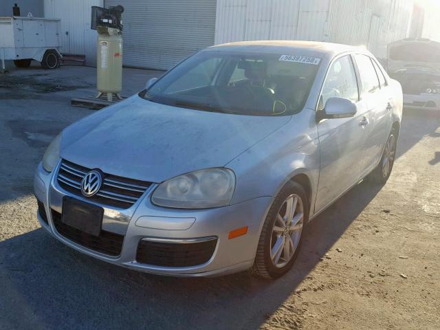 3VWDF81KX6M659740 - 2006 VOLKSWAGEN JETTA 2.5 SILVER photo 2