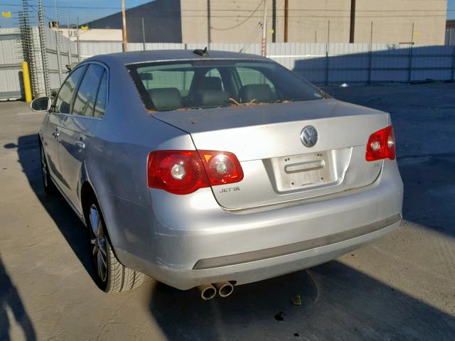 3VWDF81KX6M659740 - 2006 VOLKSWAGEN JETTA 2.5 SILVER photo 3