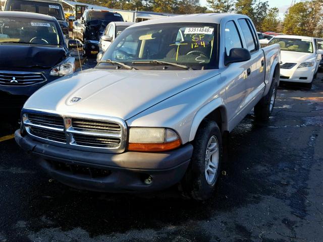 1D7HL38K04S685070 - 2004 DODGE DAKOTA QUA SILVER photo 2