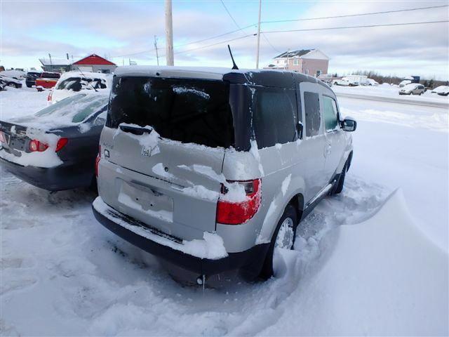 5J6YH17796L800835 - 2006 HONDA ELEMENT EX SILVER photo 4