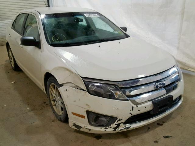 3FAHP0GA8CR117607 - 2012 FORD FUSION S WHITE photo 2