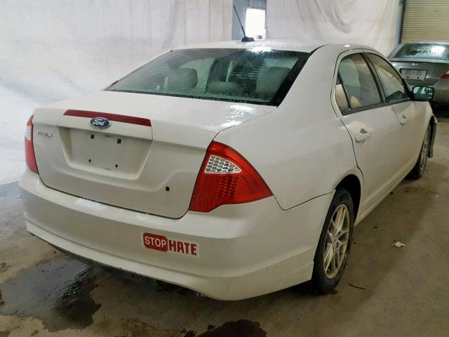 3FAHP0GA8CR117607 - 2012 FORD FUSION S WHITE photo 4