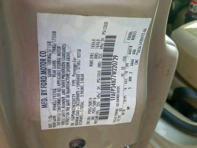 1FAFP34N77W220729 - 2007 FORD FOCUS ZX4 GOLD photo 10