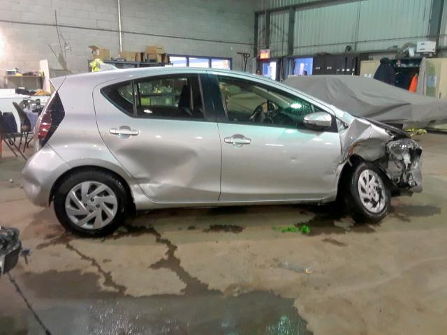 JTDKDTB38F1584043 - 2015 TOYOTA PRIUS C SILVER photo 9