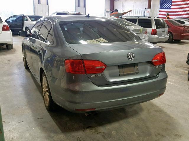 3VWLX7AJ9CM410738 - 2012 VOLKSWAGEN JETTA SEL GRAY photo 3