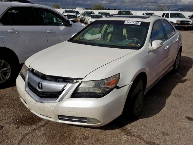 JH4KB2F67AC000926 - 2010 ACURA RL WHITE photo 2