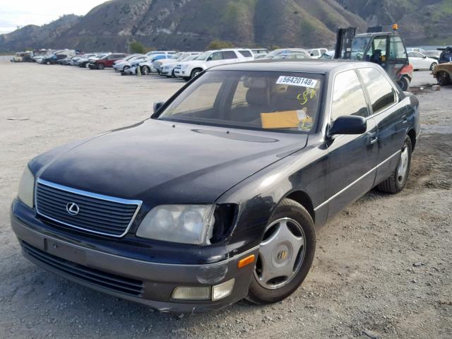 JT8BH28F3Y0169462 - 2000 LEXUS LS 400 GREEN photo 2