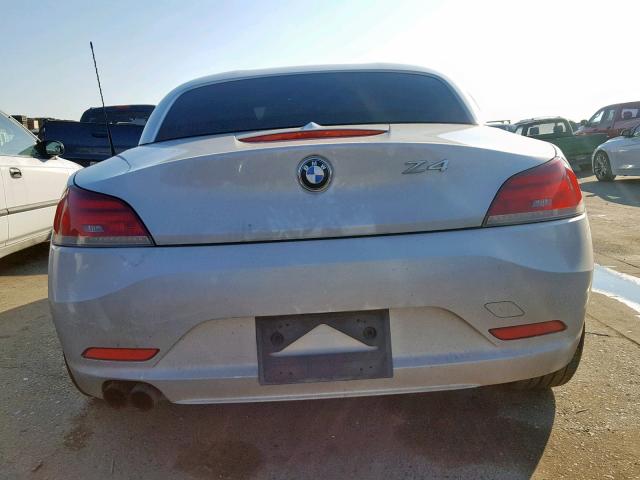 WBALL5C53DJ103984 - 2013 BMW Z4 SDRIVE2 WHITE photo 6