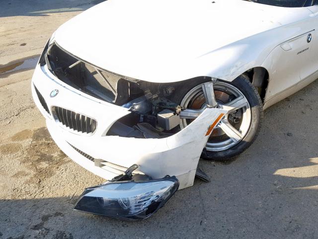 WBALL5C53DJ103984 - 2013 BMW Z4 SDRIVE2 WHITE photo 9