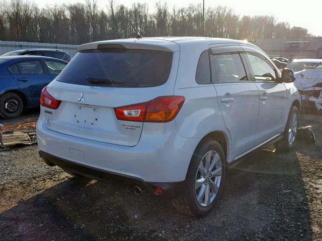 4A4AR3AU6EE001718 - 2014 MITSUBISHI OUTLANDER WHITE photo 4