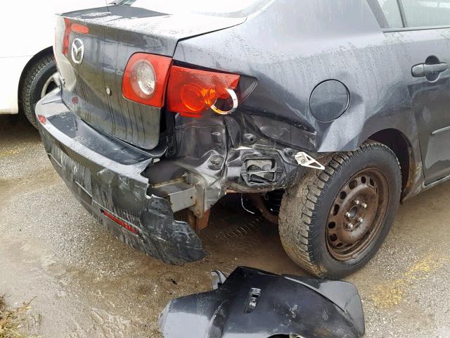 JM1BK12F961510215 - 2006 MAZDA 3 I GRAY photo 9