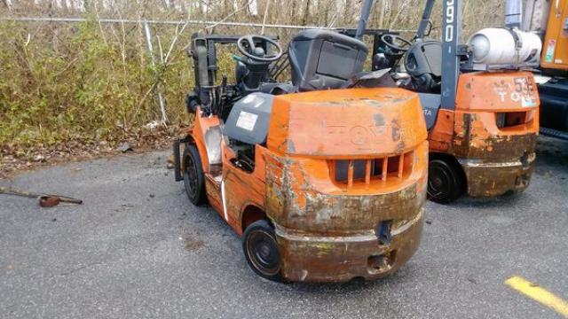 7FGCU2573862 - 2002 TOYOTA FORKLIFT UNKNOWN - NOT OK FOR INV. photo 4