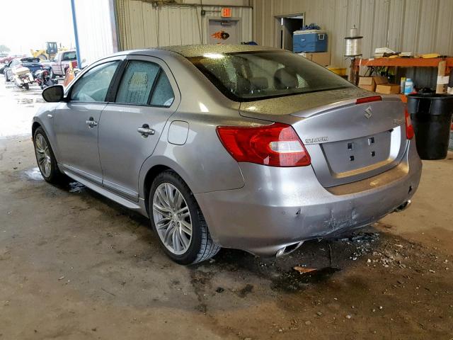 JS2RE9A87B6110213 - 2011 SUZUKI KIZASHI SP SILVER photo 3