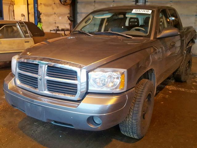 1D7HW48N16S606404 - 2006 DODGE DAKOTA QUA GRAY photo 2