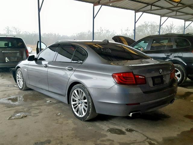 WBAFR9C58BC270815 - 2011 BMW 550 I GRAY photo 3