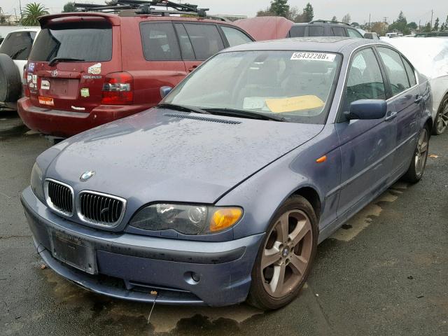 WBAEV53415KM39476 - 2005 BMW 330 I BLUE photo 2