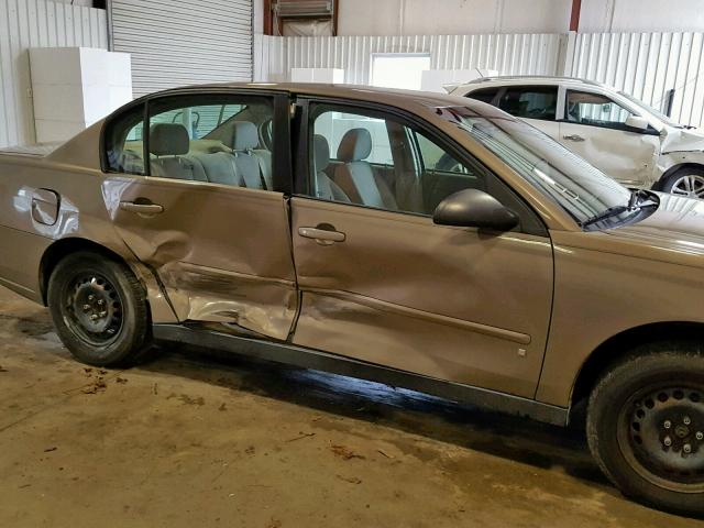 1G1ZS58F07F107833 - 2007 CHEVROLET MALIBU LS GOLD photo 9