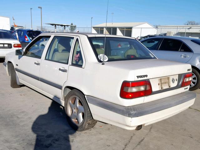 YV1LS5718S1232601 - 1995 VOLVO 850 WHITE photo 3