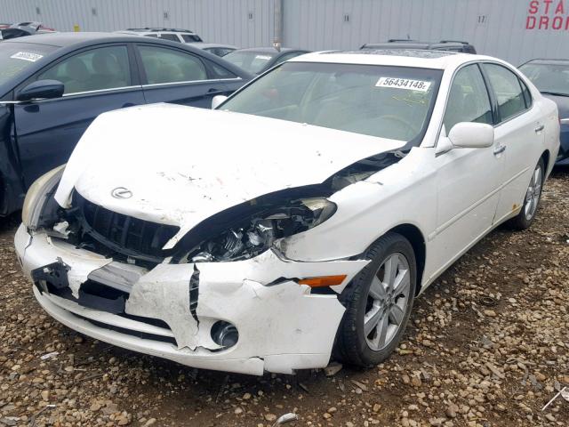 JTHBA30G355123353 - 2005 LEXUS ES 330 WHITE photo 2