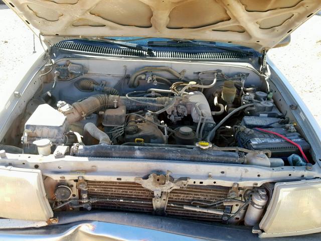 4TANL42N4YZ573323 - 2000 TOYOTA TACOMA SILVER photo 7