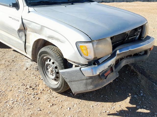 4TANL42N4YZ573323 - 2000 TOYOTA TACOMA SILVER photo 9