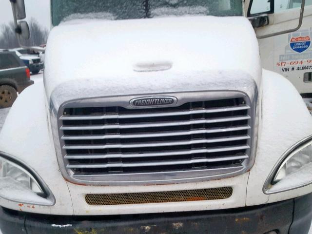 1FUJA6CK14LM47208 - 2004 FREIGHTLINER CONVENTION WHITE photo 7