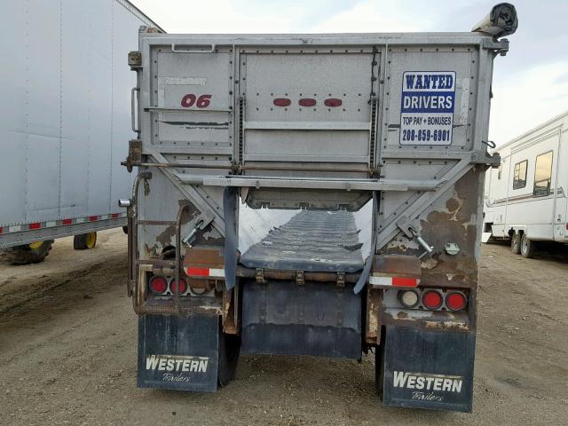 5DN1548272B000689 - 2002 WEST TRAILER SILVER photo 5