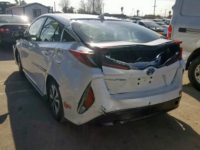JTDKARFP9H3063025 - 2017 TOYOTA PRIUS PRIM თეთრი ფოტო 3