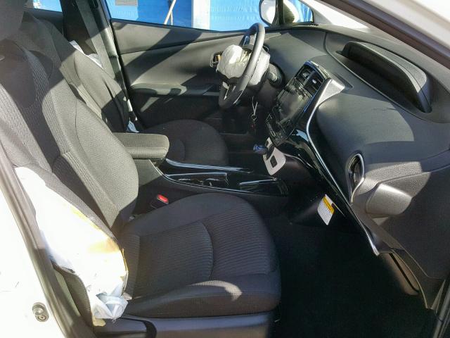 JTDKARFP9H3063025 - 2017 TOYOTA PRIUS PRIM თეთრი ფოტო 5