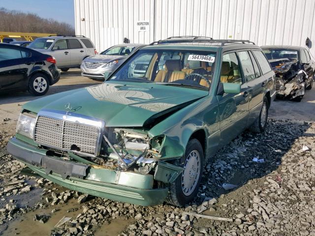 WDBED90E9LF142342 - 1990 MERCEDES-BENZ 300 TE 4MA GREEN photo 2