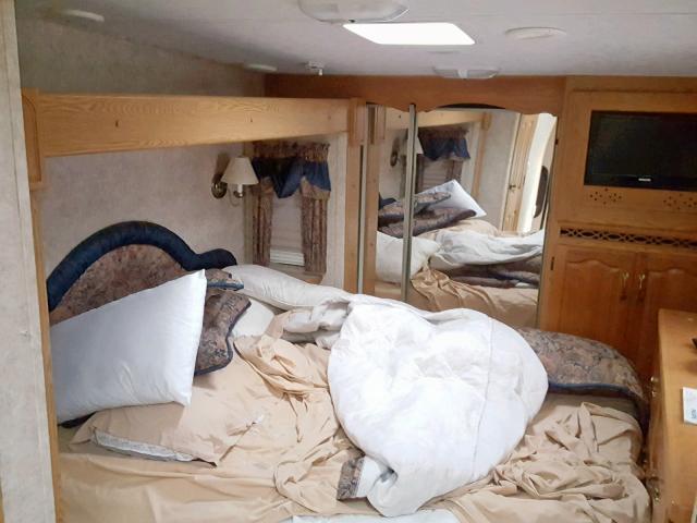 4YDF3002374700274 - 2007 KEYSTONE MONTANA WHITE photo 7