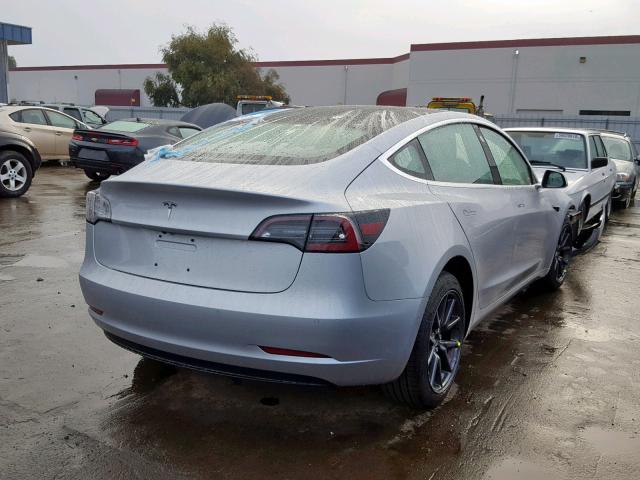 5YJ3E1EA4JF061361 - 2018 TESLA MODEL 3 SILVER photo 4