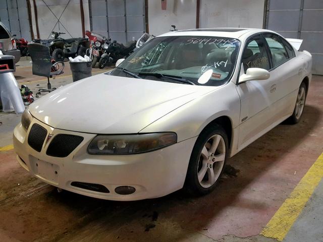 1G2HZ54Y55U185768 - 2005 PONTIAC BONNEVILLE WHITE photo 2