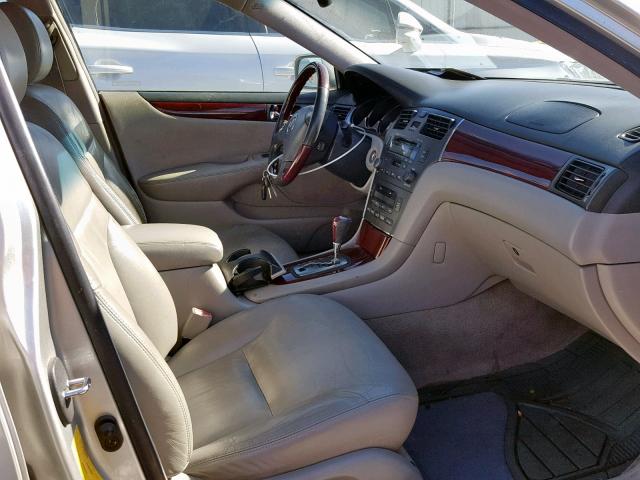 JTHBF30G330146871 - 2003 LEXUS ES 300 SILVER photo 5