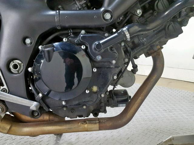 JS1VP52A3Y2101788 - 2000 SUZUKI SV650 BLACK photo 11