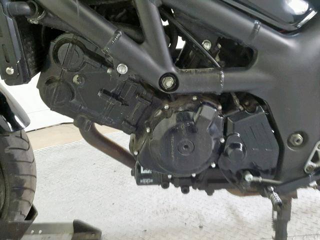 JS1VP52A3Y2101788 - 2000 SUZUKI SV650 BLACK photo 12