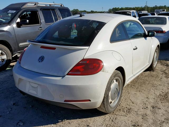 3VWF17AT8FM654580 - 2015 VOLKSWAGEN BEETLE 1.8 WHITE photo 4