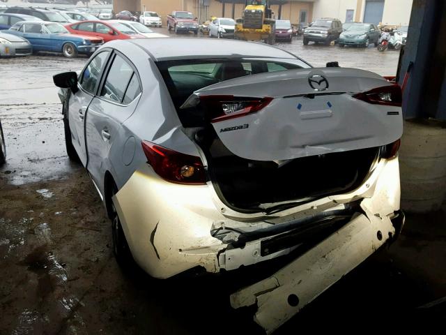 3MZBN1V36JM246288 - 2018 MAZDA 3 TOURING WHITE photo 3