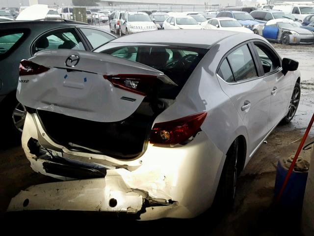 3MZBN1V36JM246288 - 2018 MAZDA 3 TOURING WHITE photo 4