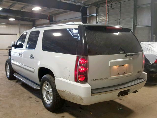 1GKFK66867J227948 - 2007 GMC YUKON XL D WHITE photo 3