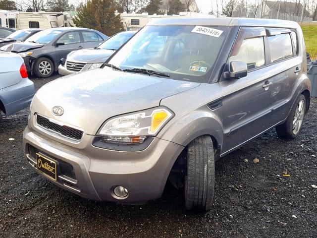 KNDJT2A21B7233547 - 2011 KIA SOUL + GRAY photo 2