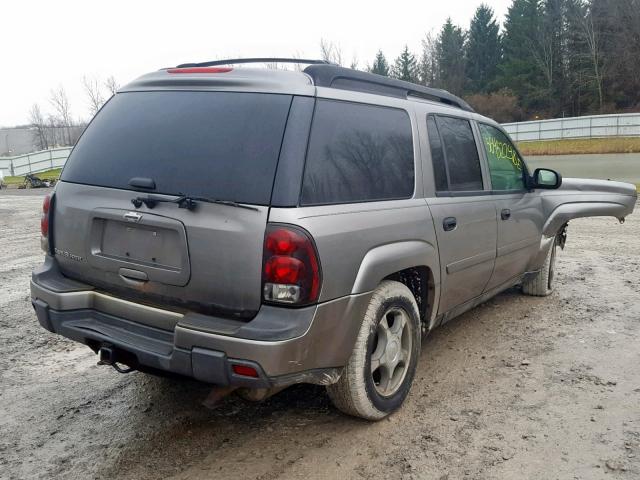 1GNET16S266128216 - 2006 CHEVROLET TRAILBLAZE GRAY photo 4