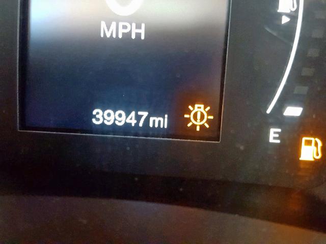 ZACCJAAT4FPB32593 - 2015 JEEP RENEGADE S 白色 照片 8