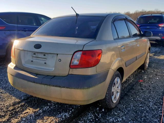 KNADE123166178292 - 2006 KIA RIO GOLD photo 4