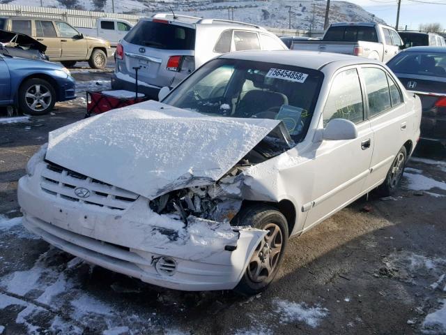 KMHCG45C34U555523 - 2004 HYUNDAI ACCENT GL WHITE photo 2