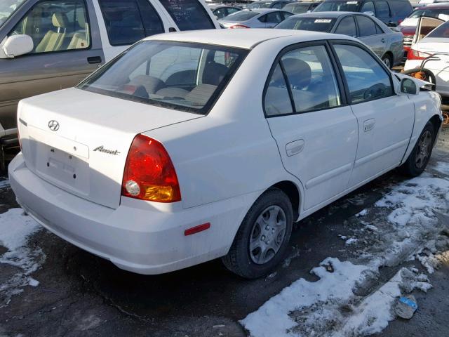 KMHCG45C34U555523 - 2004 HYUNDAI ACCENT GL WHITE photo 4