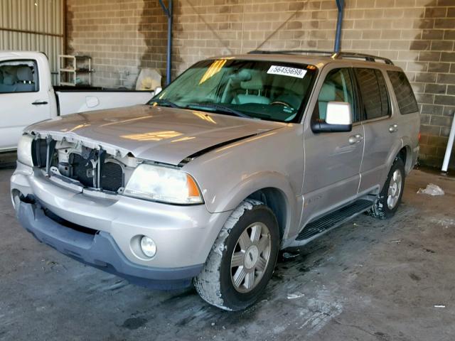 5LMEU88H34ZJ17875 - 2004 LINCOLN AVIATOR 银色 照片 2