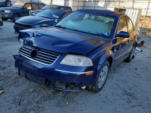 WVWMD63B33E067589 - 2003 VOLKSWAGEN PASSAT GL BLUE photo 2